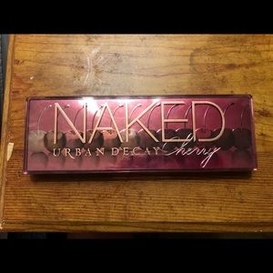 Urban Decay Naked Cherry Eyeshadow Palette